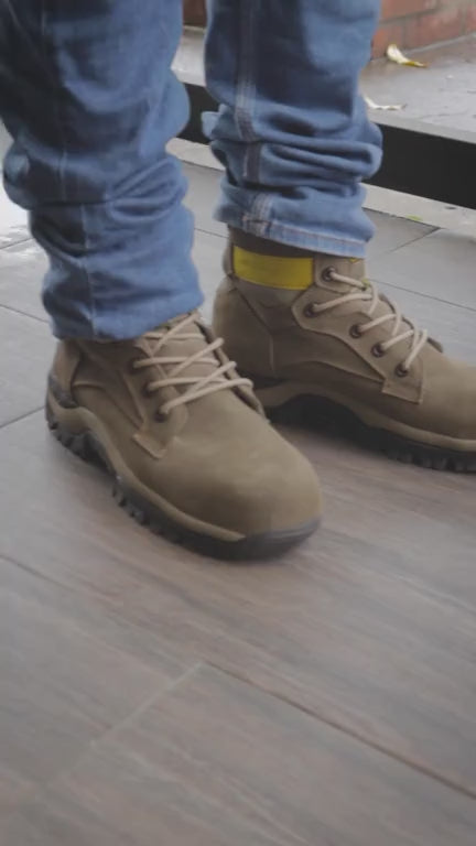 Bota Caterpillar 016 beige con puntera